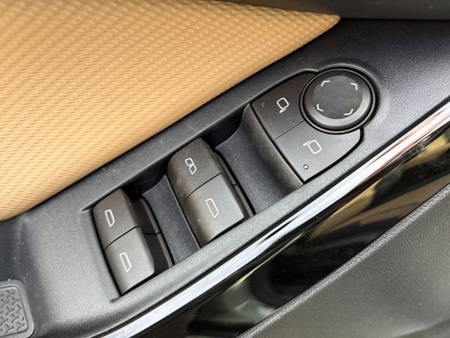 New 2026 Chevrolet Equinox ACTIV w/ Convenience Package III image 7