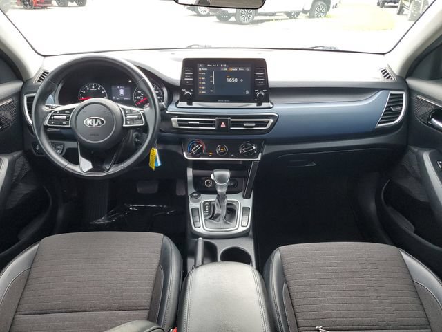 Used 2021 Kia Seltos S FWD image 11