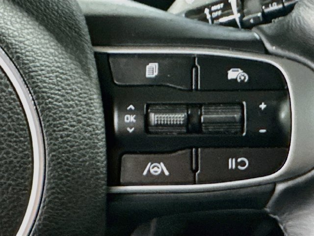 Certified 2024 Kia Sportage EX AWD/4WD image 10