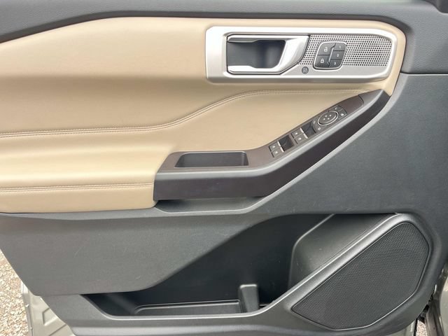 Used 2020 Ford Explorer Limited RWD image 31