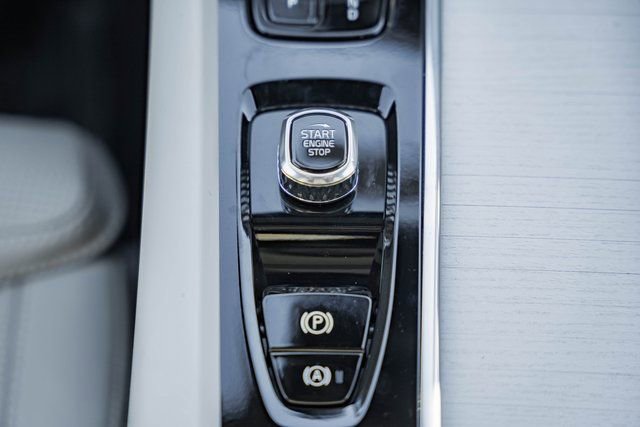 New 2026 Volvo XC60 B5 Ultra w/ Protection Package Premier AWD/4WD image 26