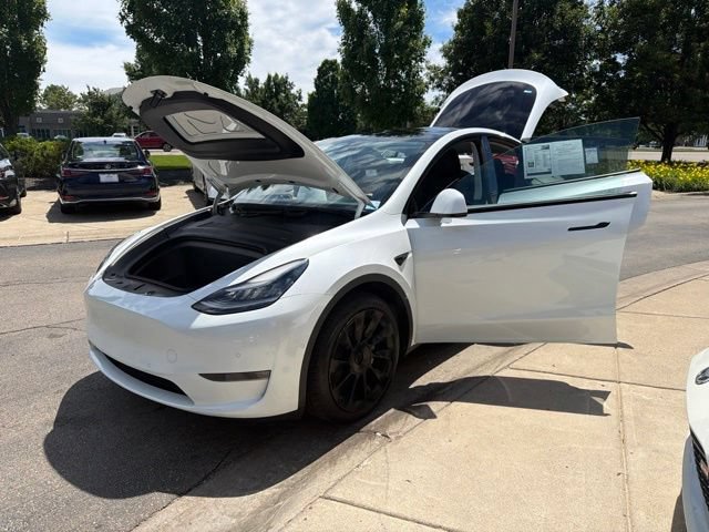 Used 2021 Tesla Model Y Long Range AWD/4WD image 10