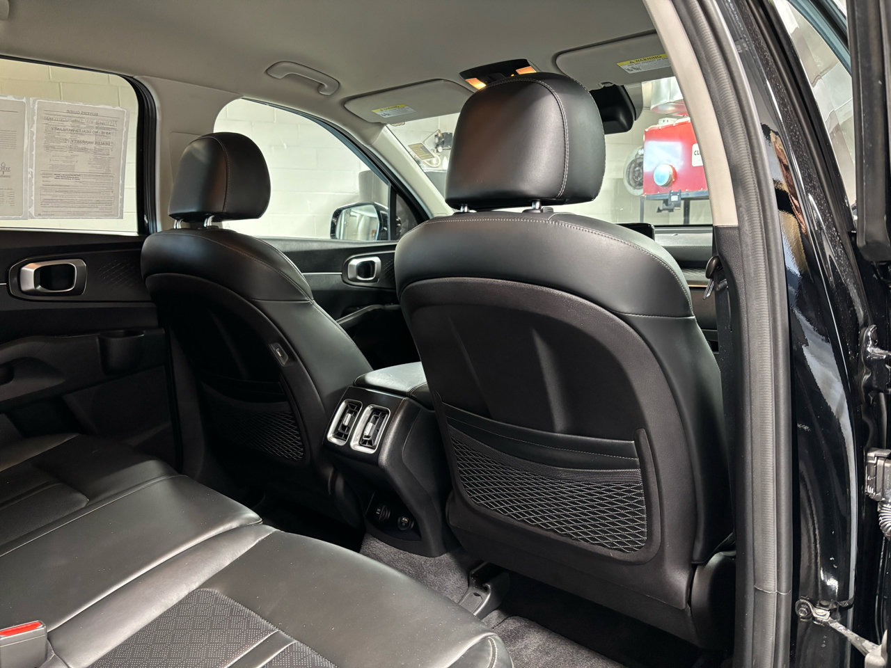 Used 2021 Kia Sorento S image 16