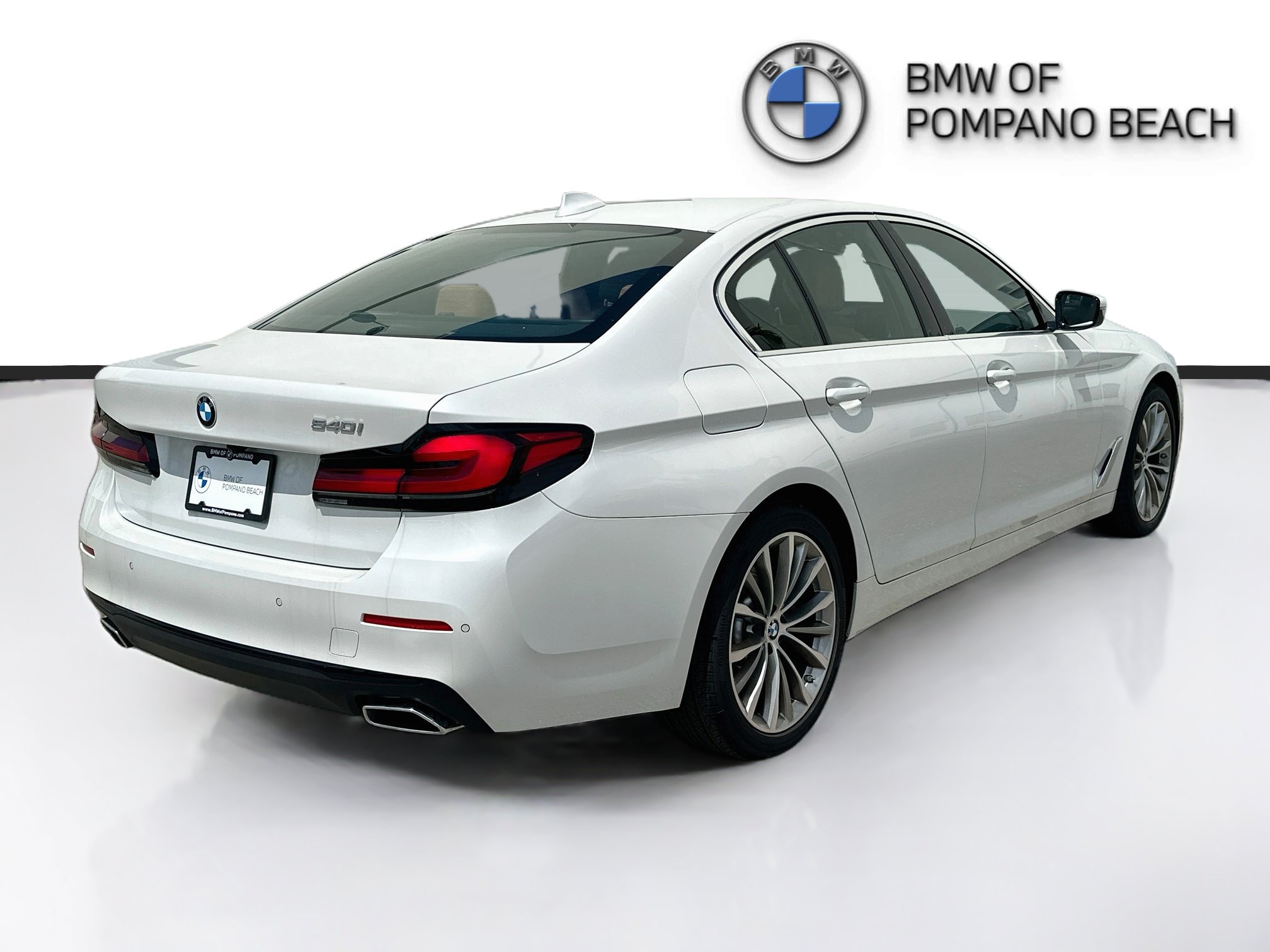Used 2023 BMW 540i w/ Executive Package RWD image 7