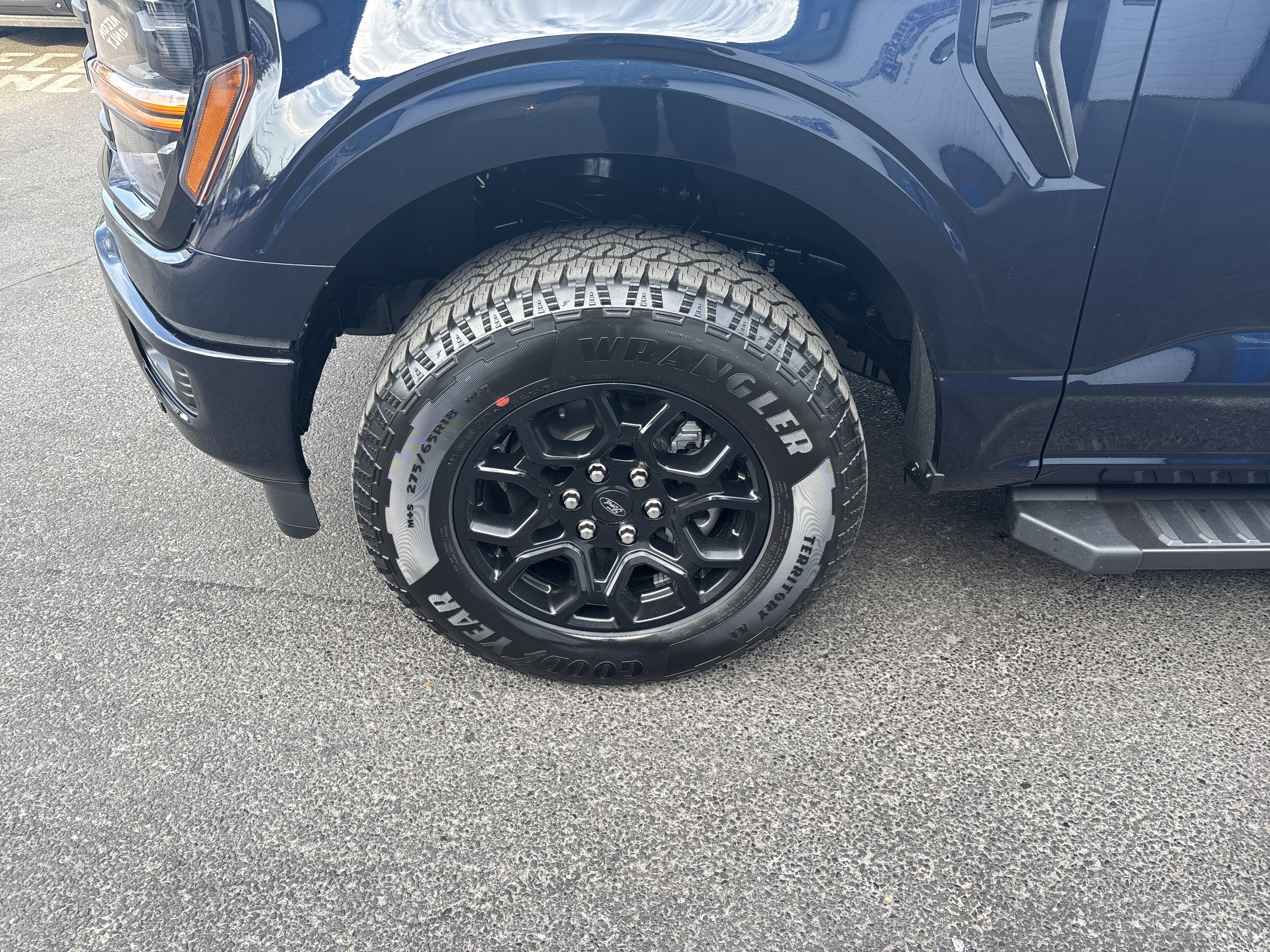 New 2025 Ford F150 XLT w/ Equipment Group 302A MID image 11