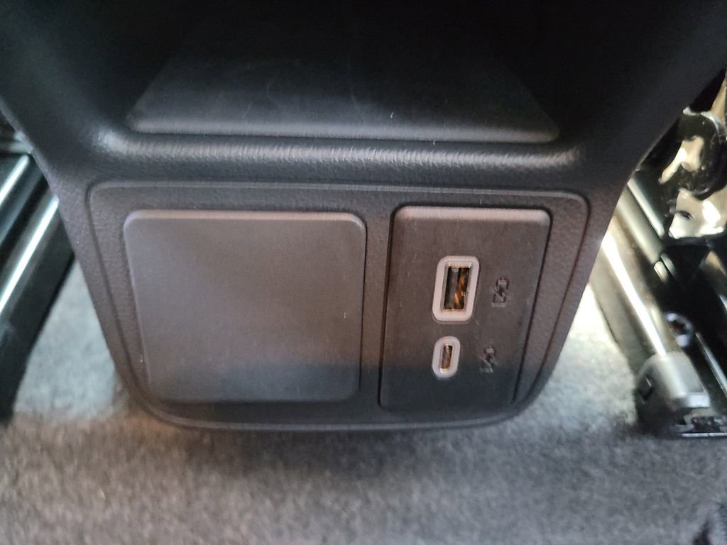 Used 2025 Buick Encore GX Sport Touring w/ Comfort Package image 13