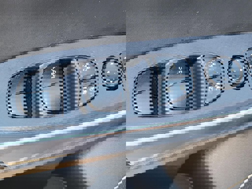 Certified 2024 Nissan Sentra SR w/ Trunk Package image 28