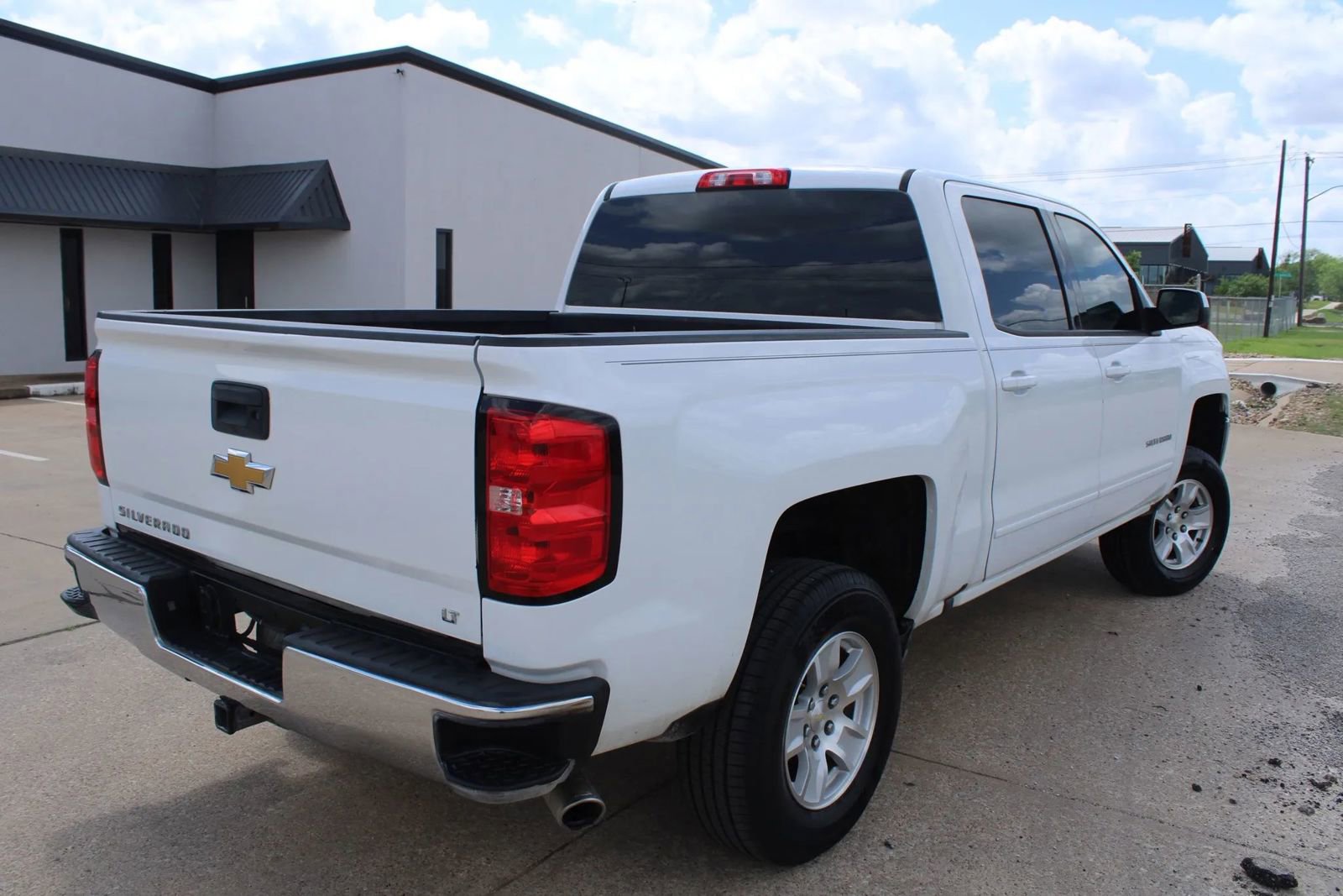 Used 2017 Chevrolet Silverado 1500 LT w/ All Star Edition image 4