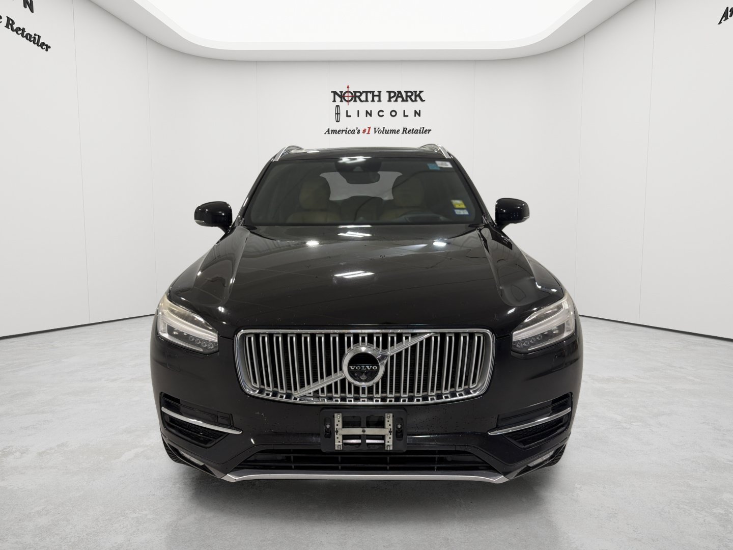 Used 2017 Volvo XC90 T6 Inscription w/ Vision Package AWD/4WD image 8