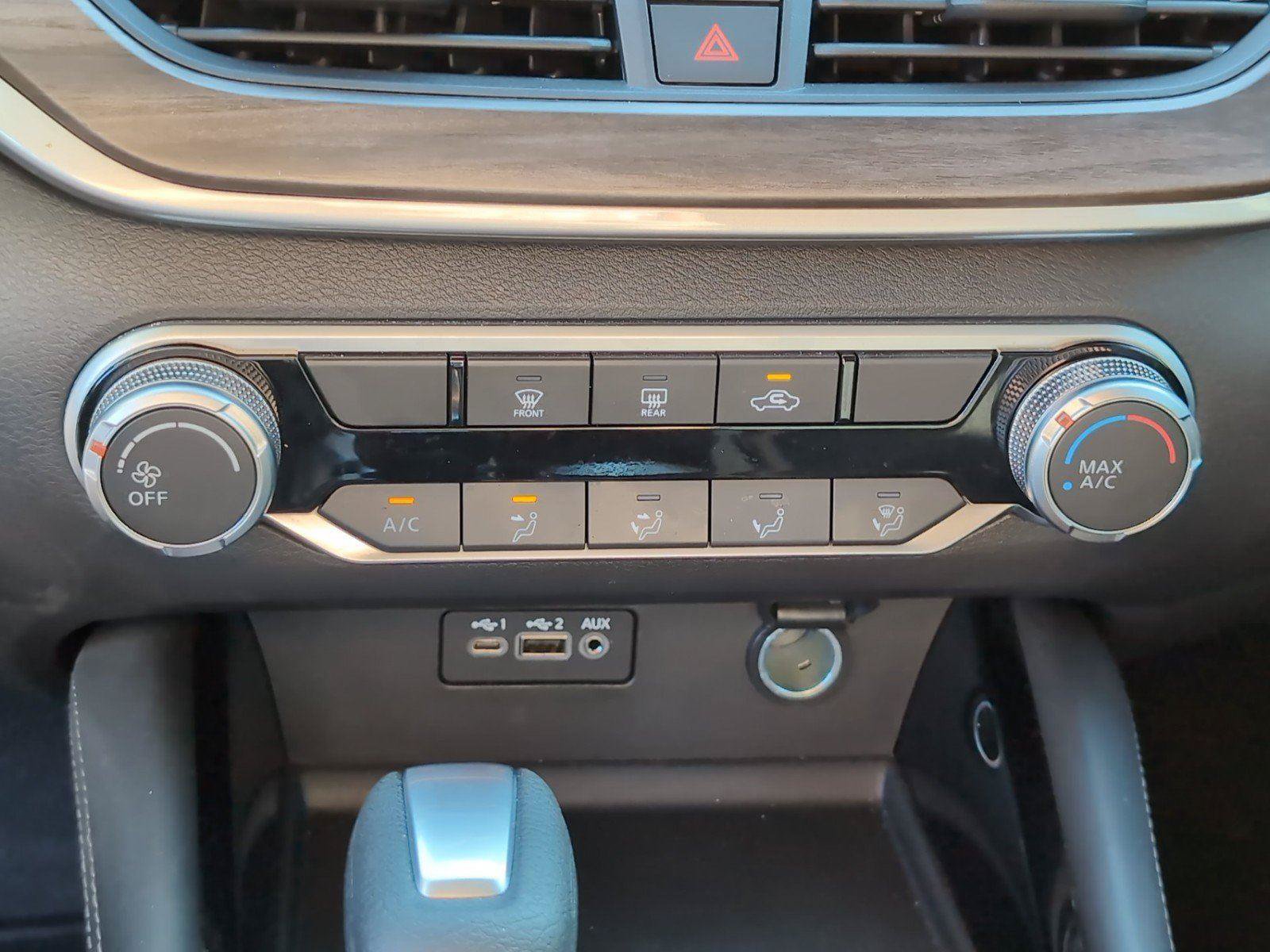 Used 2023 Nissan Altima 2.5 SV FWD image 23