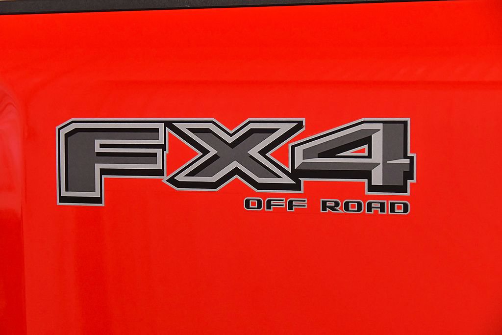 Used 2024 Ford F250 XLT w/ Black Appearance Package AWD/4WD image 11