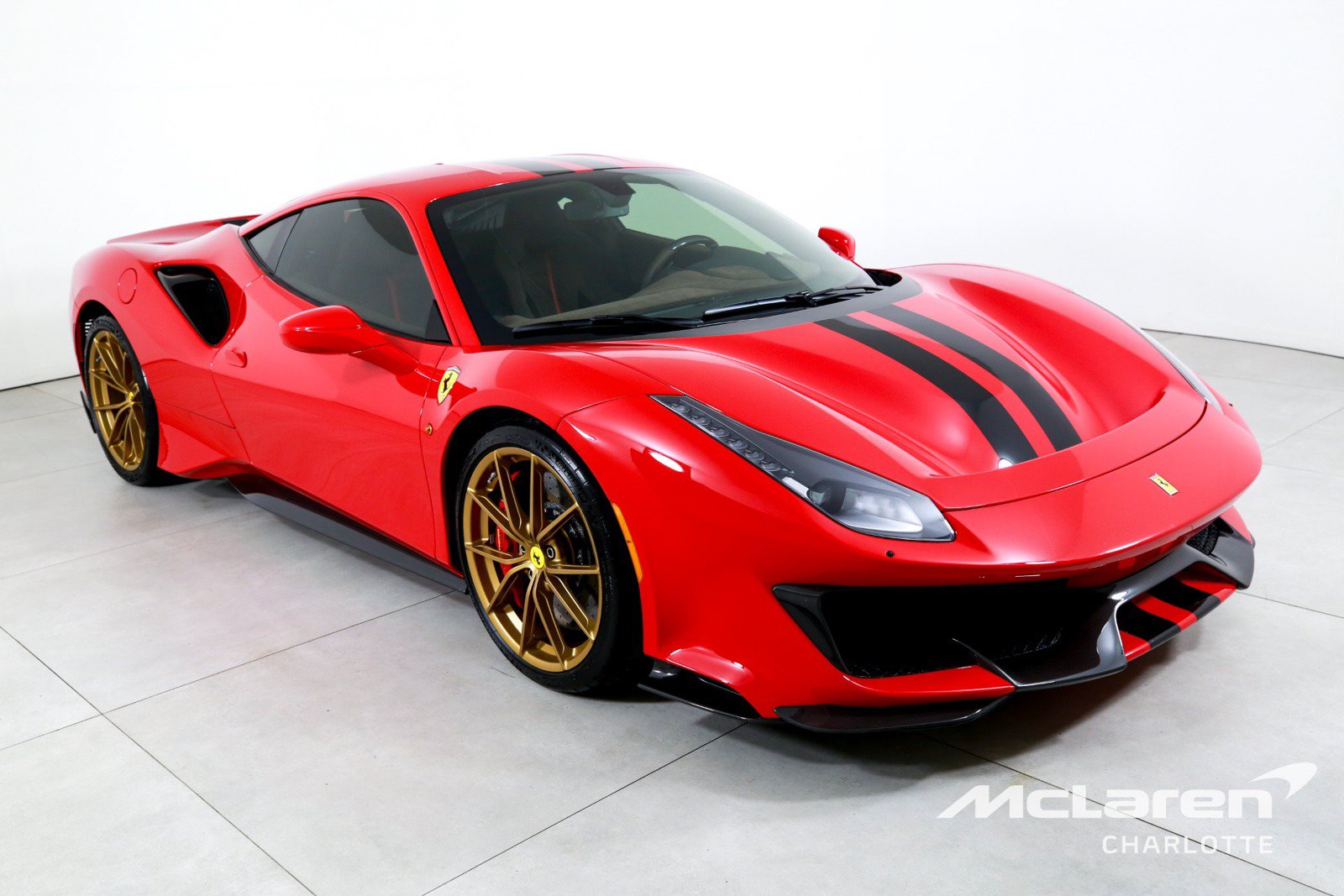 Used 2020 Ferrari 488 Pista Coupe RWD image 3