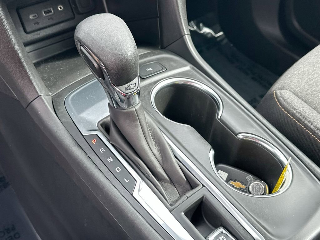 Used 2024 Chevrolet Equinox LT FWD image 16