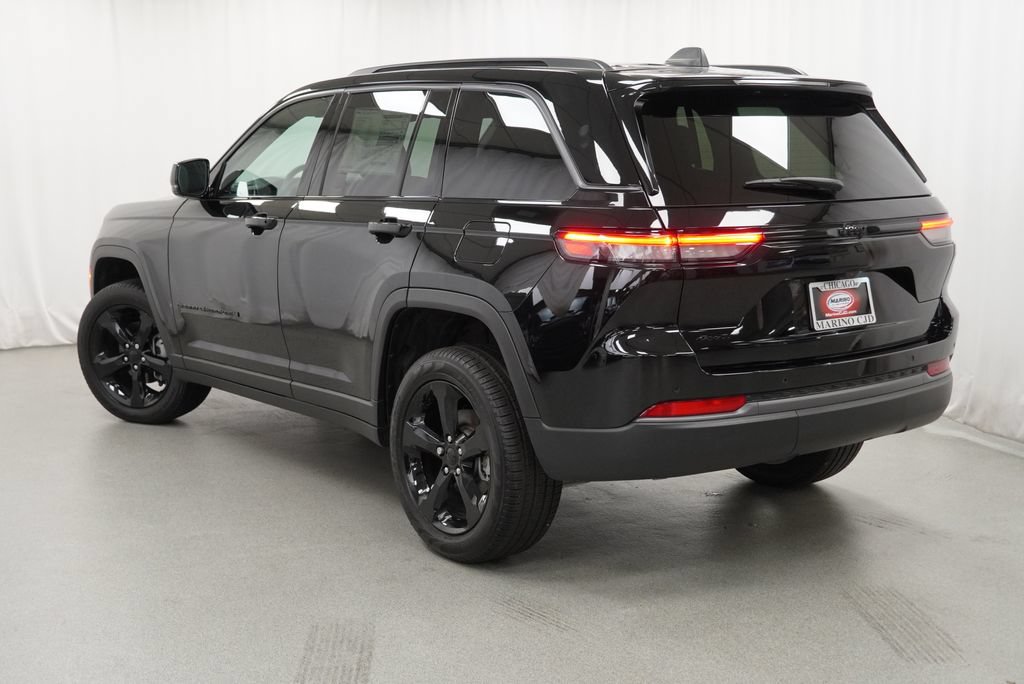 New 2026 Jeep Grand Cherokee Limited w/ Limited Altitude Package AWD/4WD image 17