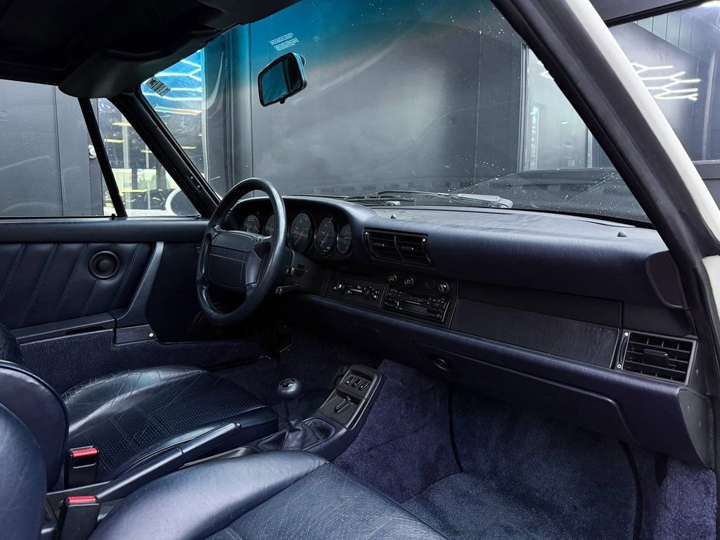 Used 1992 Porsche 911 Carrera image 30
