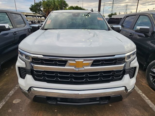 Used 2024 Chevrolet Silverado 1500 LT AWD/4WD image 2