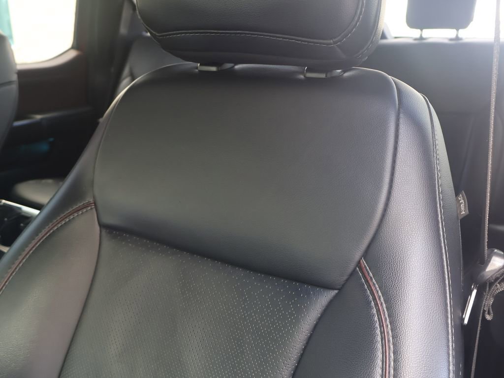 Used 2021 Ford F150 Lariat w/ Equipment Group 502A High image 23