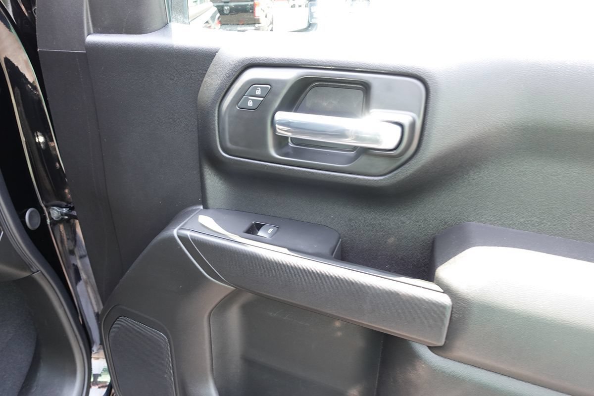 Used 2024 Chevrolet Silverado 1500 Custom AWD/4WD image 34