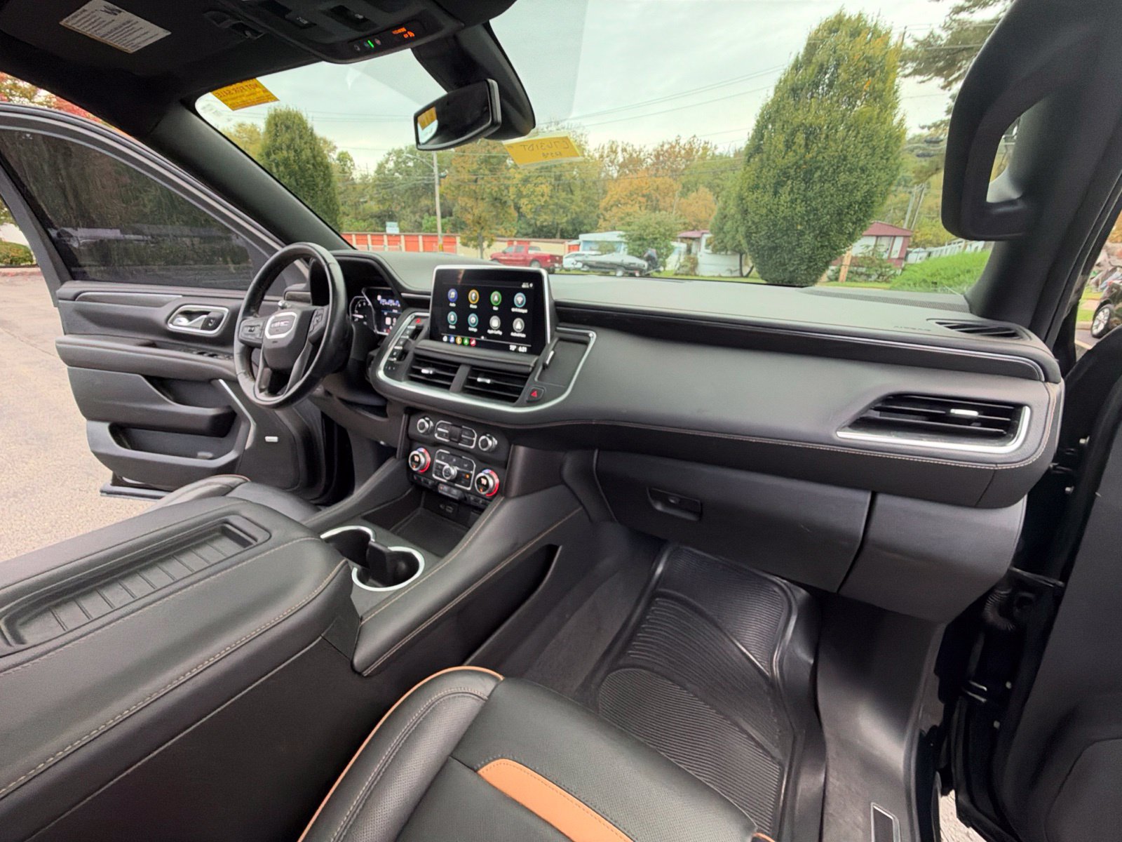 Used 2021 GMC Yukon XL AT4 w/ Rear Media and Nav Package AWD/4WD image 31