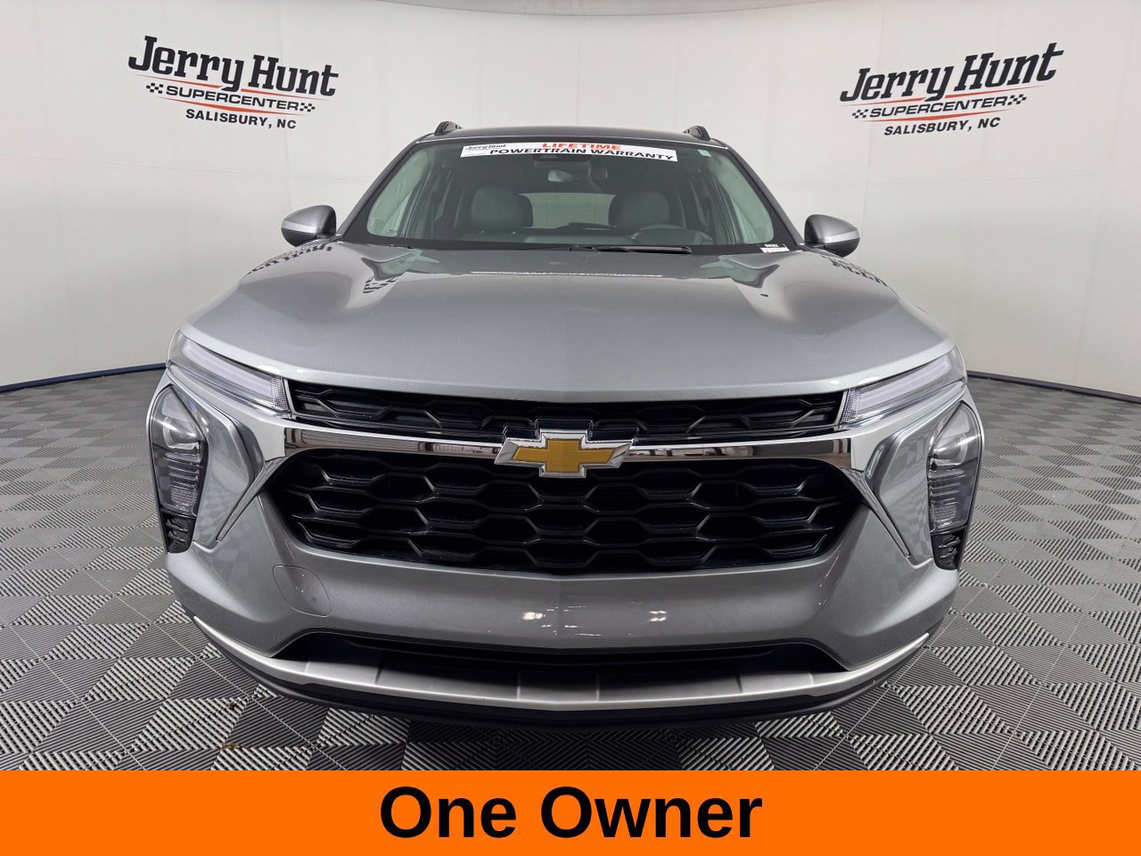Used 2024 Chevrolet Trax LT FWD image 4