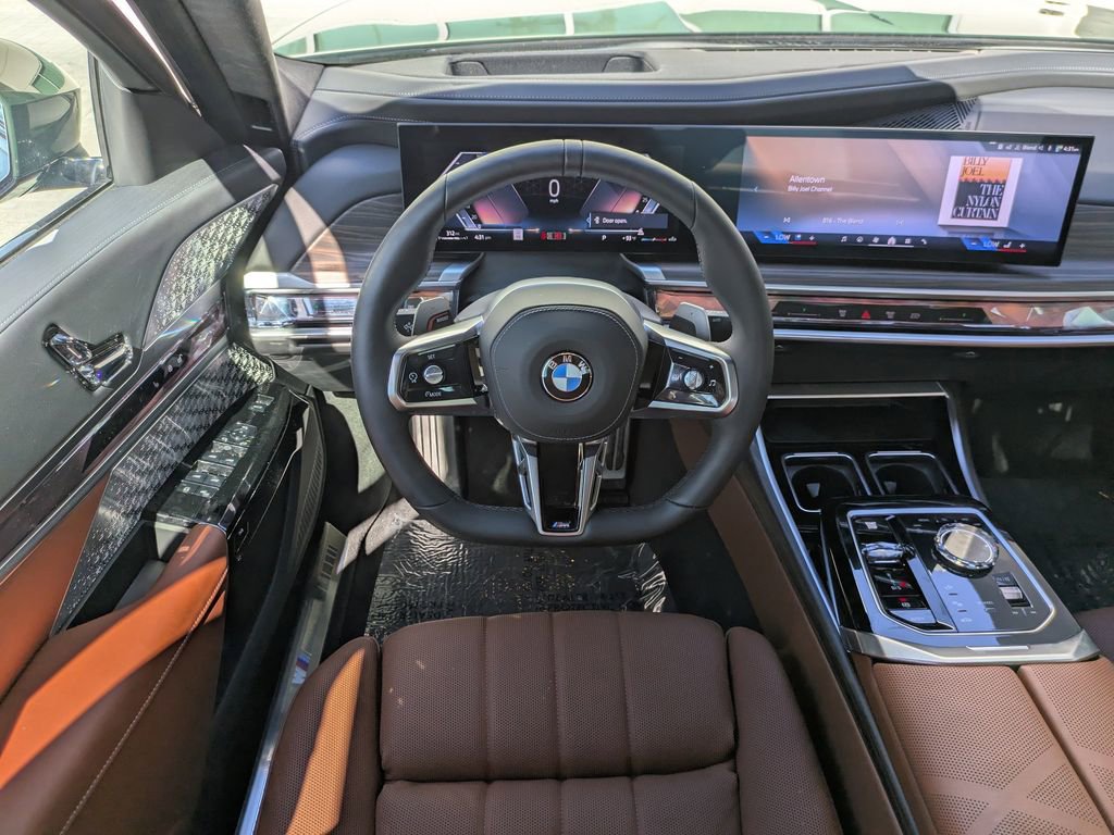 Used 2025 BMW 760i xDrive w/ Executive Package image 15