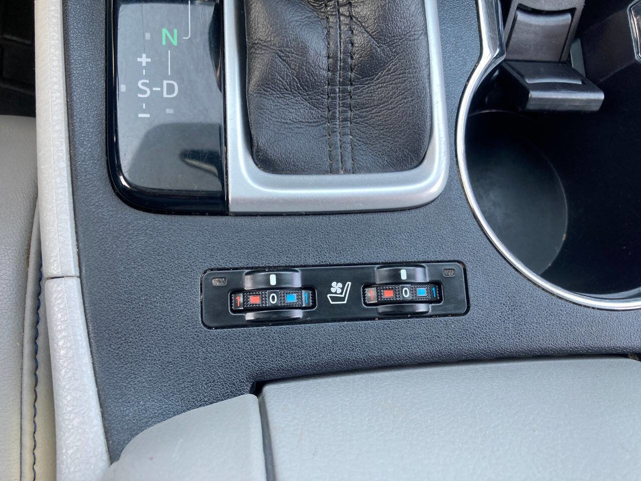 Used 2015 Toyota Highlander Limited image 81