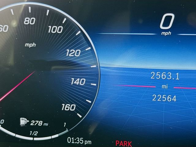 Used 2023 Mercedes-Benz GLC 300 image 13
