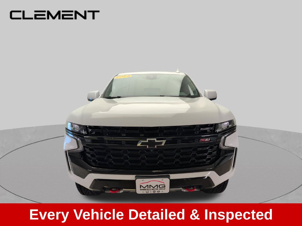 Used 2024 Chevrolet Suburban Z71 w/ Luxury Package AWD/4WD image 10
