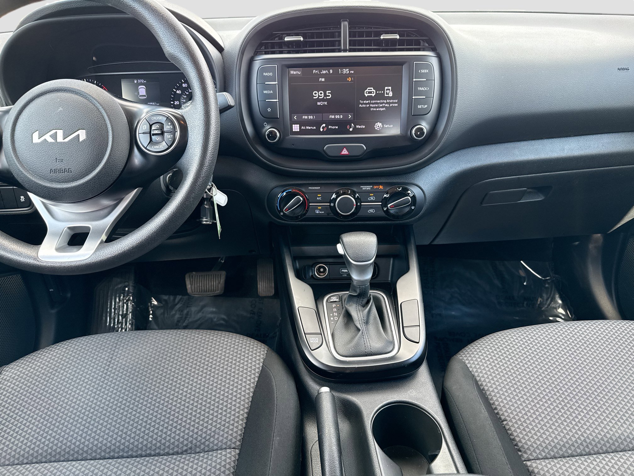 Used 2022 Kia Soul LX image 18