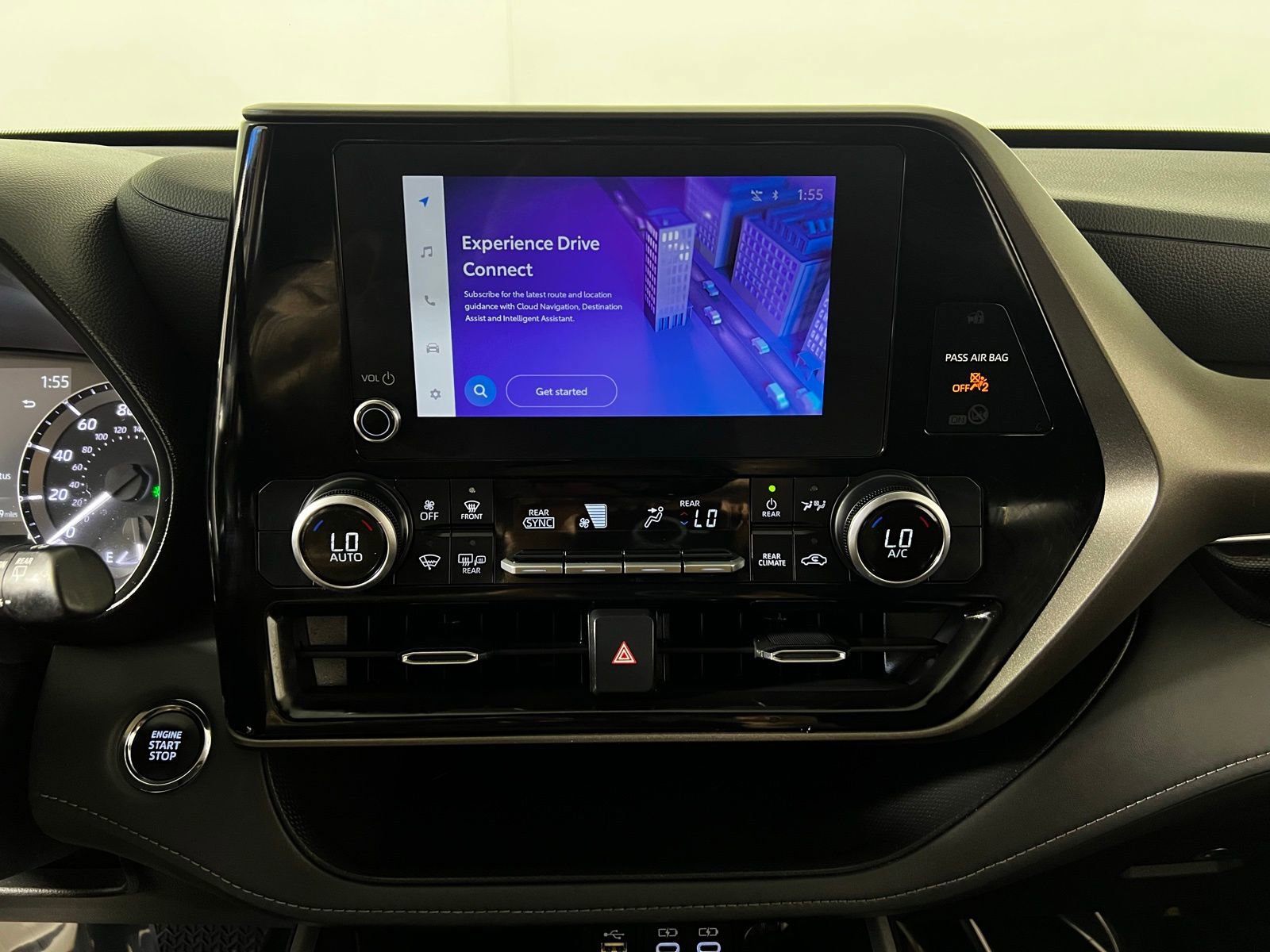 Certified 2023 Toyota Highlander LE image 18