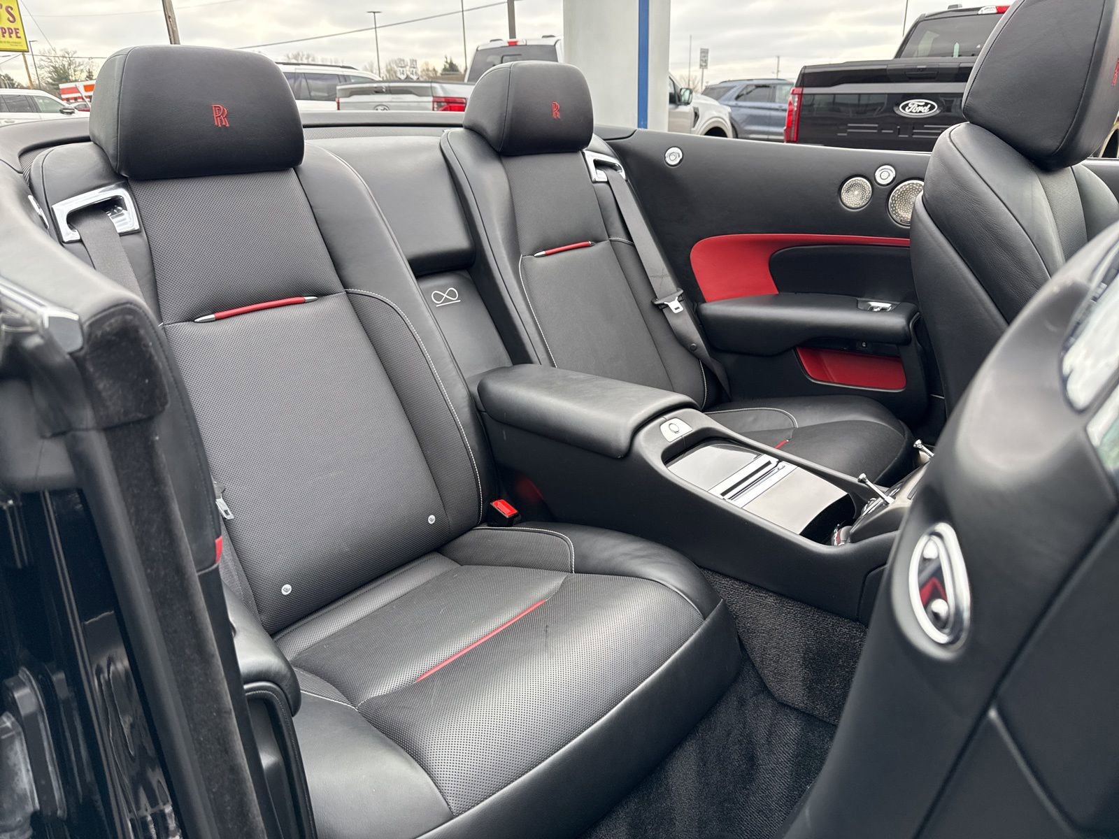 Used 2018 Rolls-Royce Dawn image 16