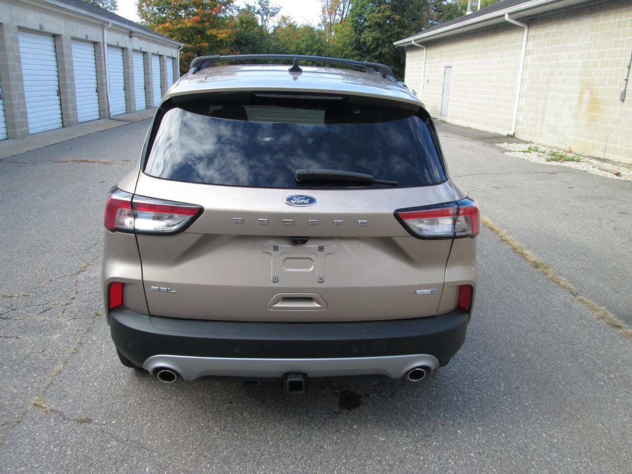 Used 2020 Ford Escape SEL image 9