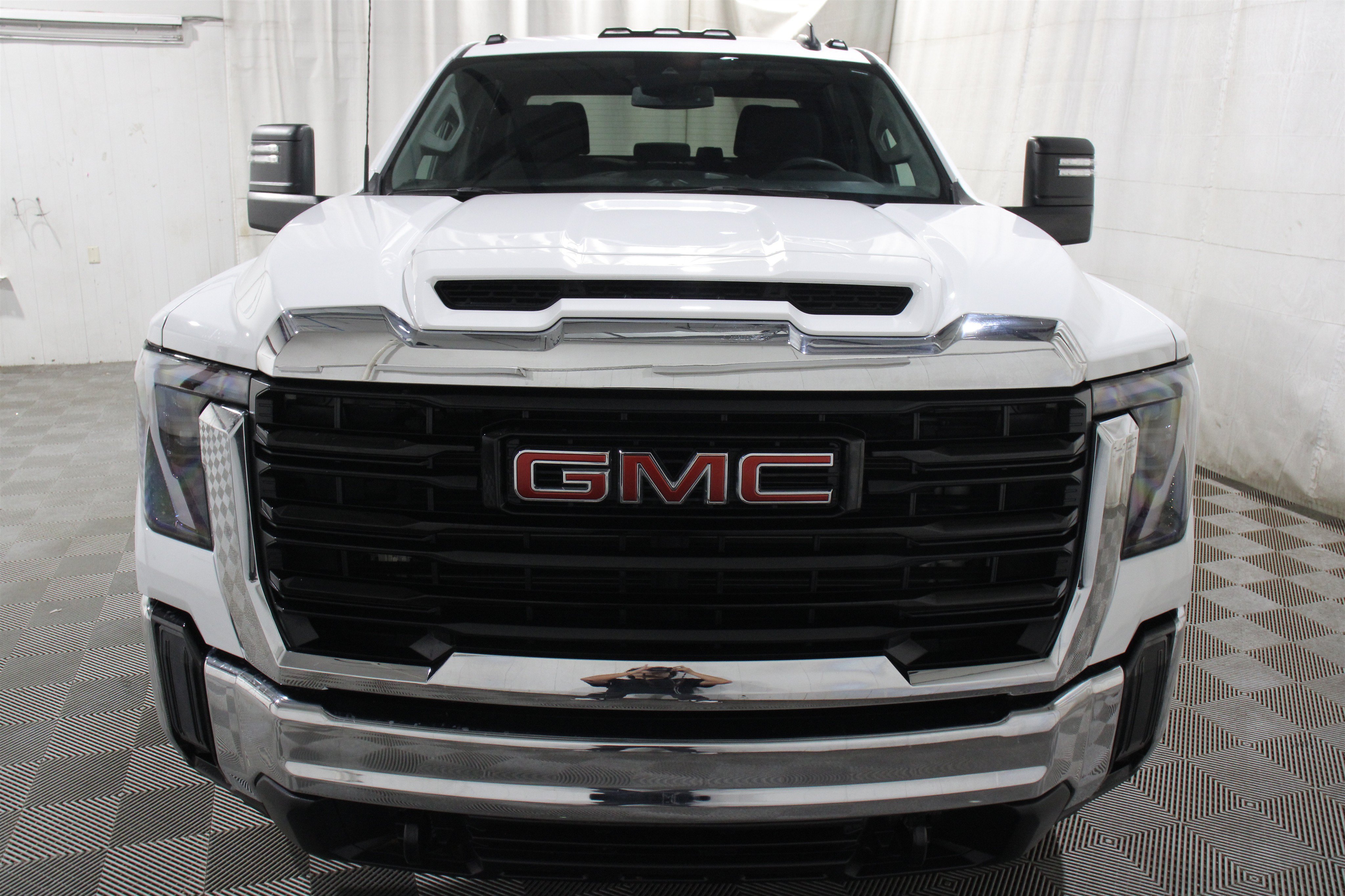 Used 2024 GMC Sierra 2500 Pro w/ Convenience Package RWD image 29