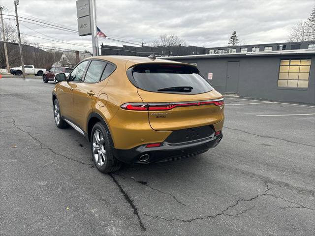 Certified 2024 Dodge Hornet R/T image 5