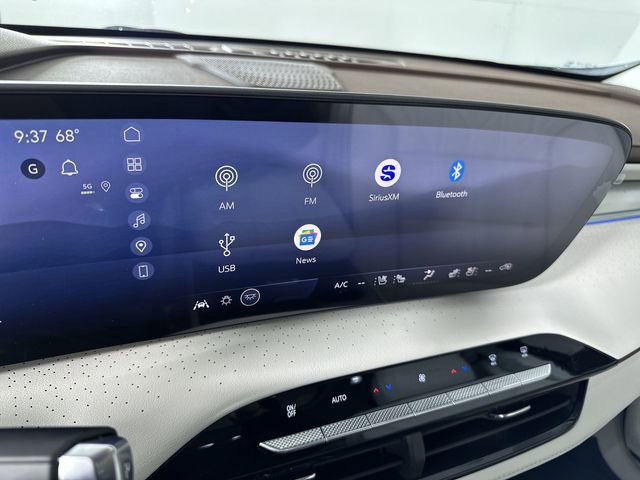 New 2026 Buick Enclave Avenir w/ Super Cruise Package FWD image 14