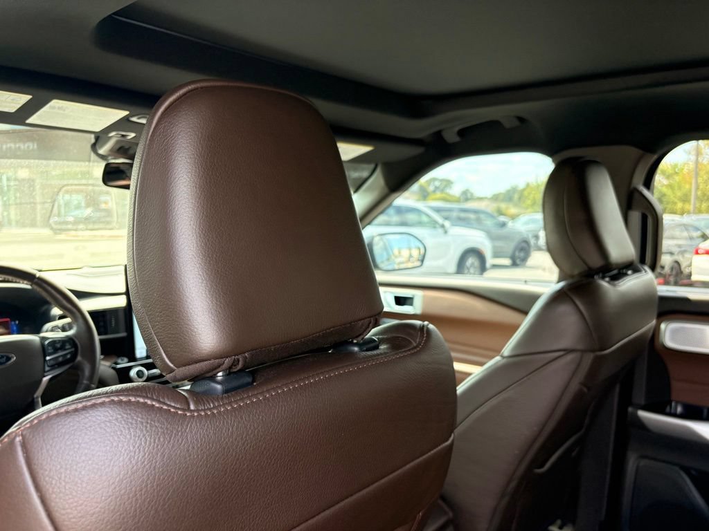 Used 2021 Ford Explorer King Ranch w/ Premium Technology Package AWD/4WD image 29