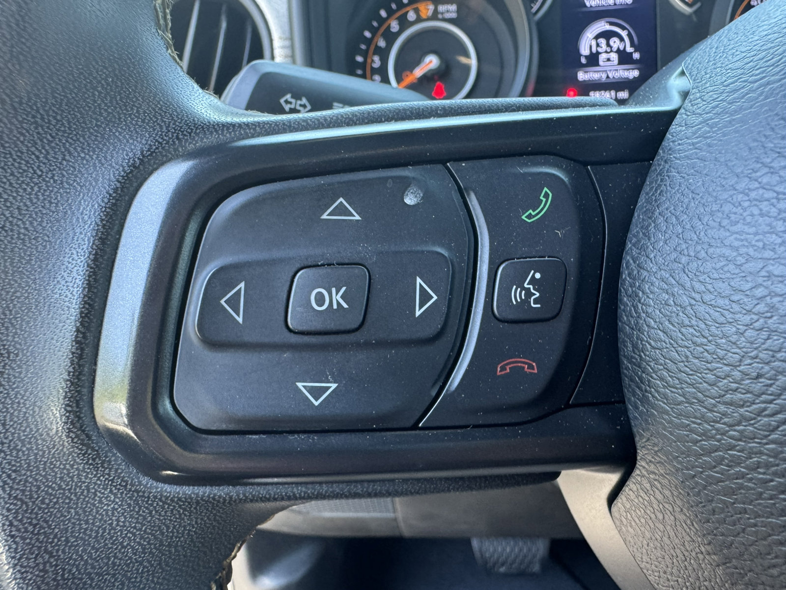 Used 2024 Jeep Gladiator Sport AWD/4WD image 31
