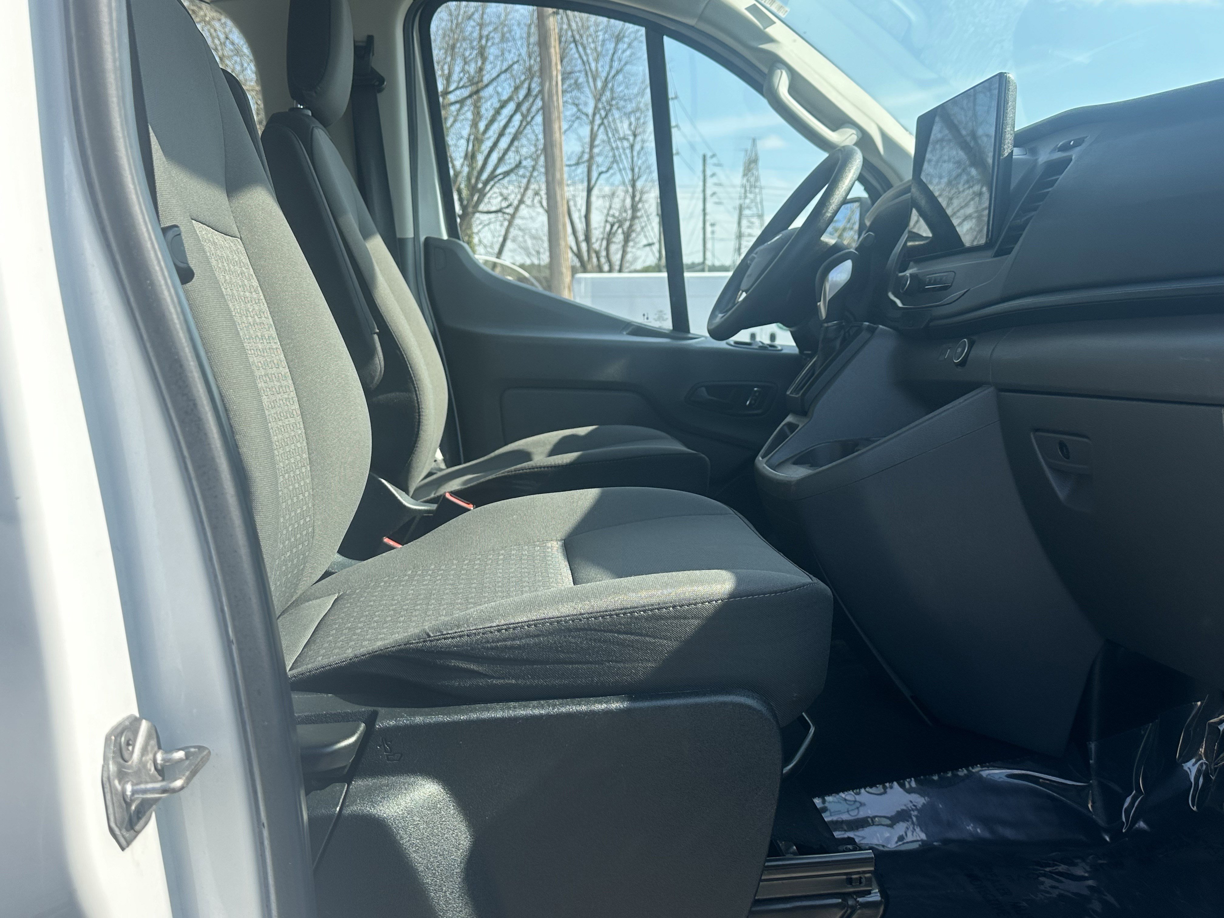 Used 2022 Ford Transit 350 XLT image 16