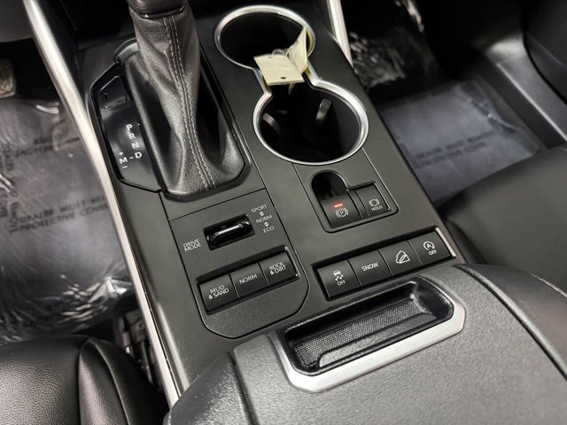 Used 2022 Toyota Highlander XLE image 17