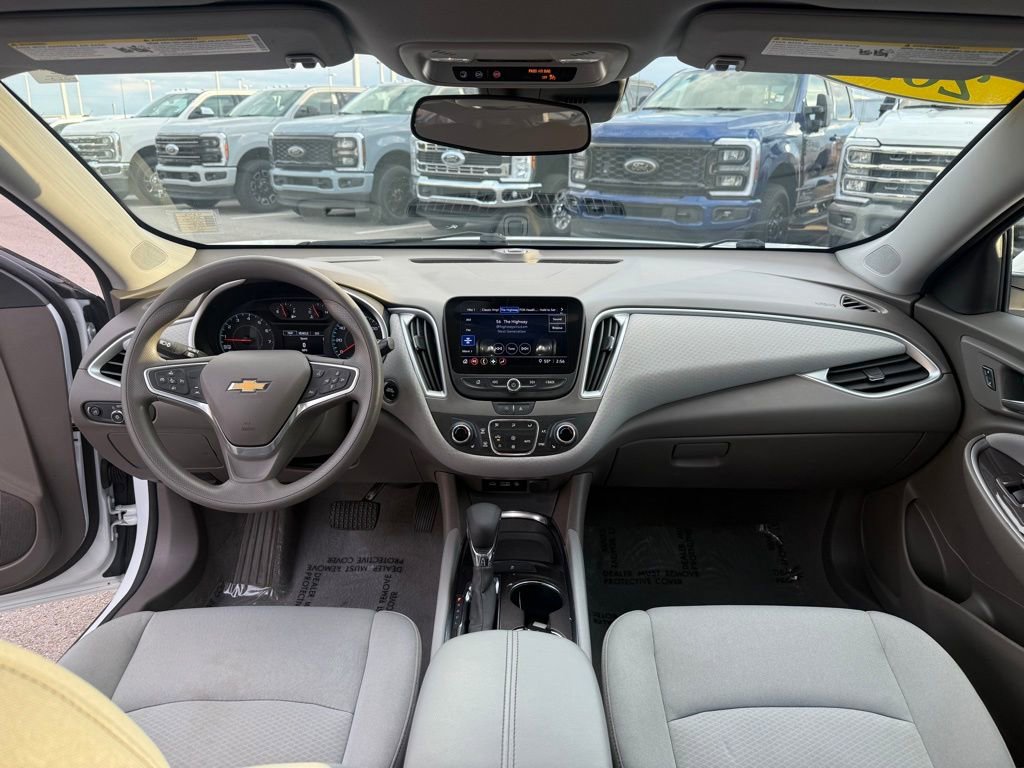 Used 2023 Chevrolet Malibu LT image 11