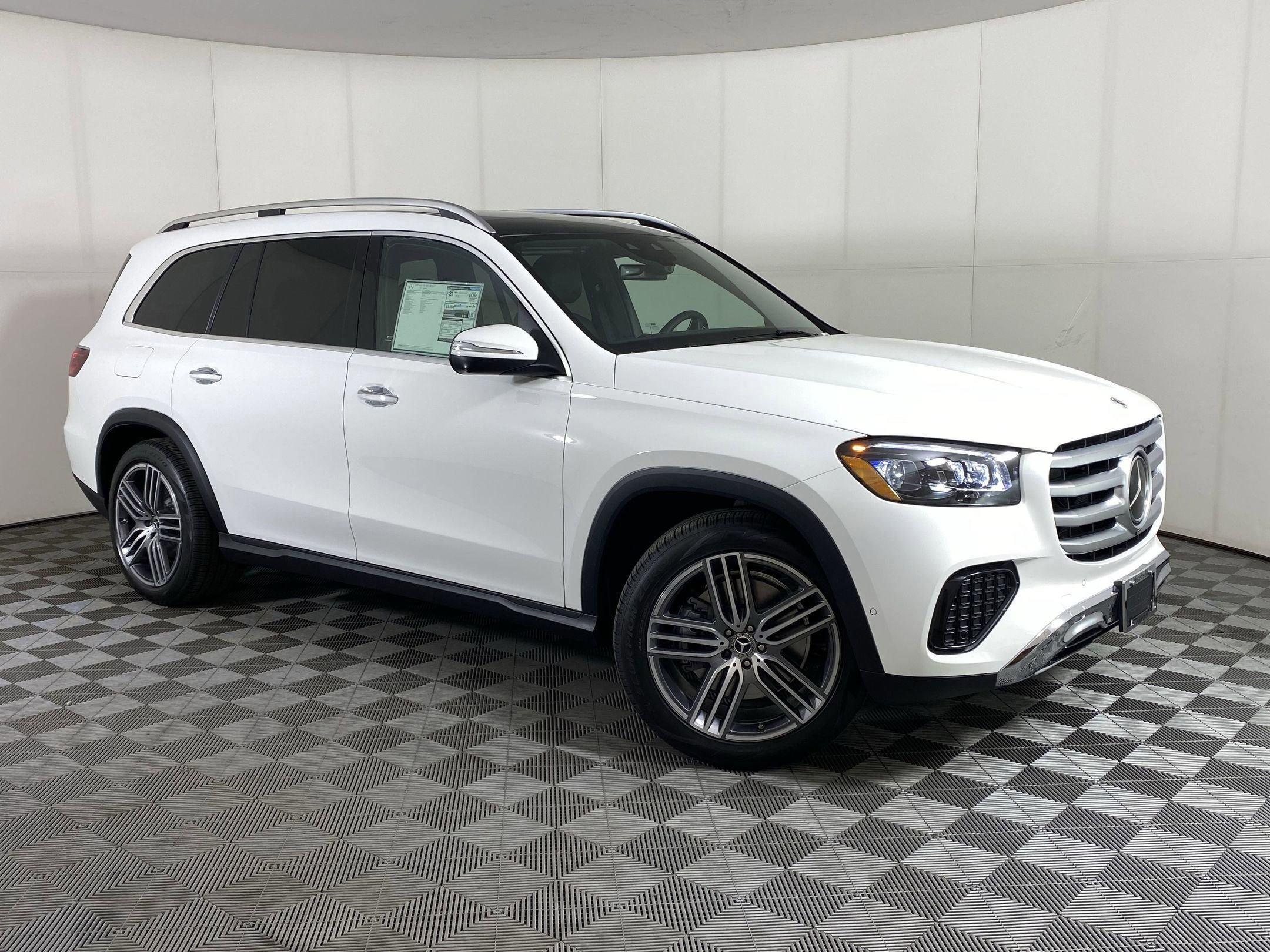 New 2025 Mercedes-Benz GLS 450 4MATIC image 6
