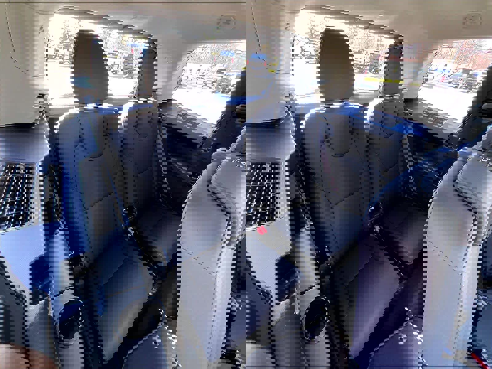 Used 2025 Volvo XC90 B6 Plus image 17