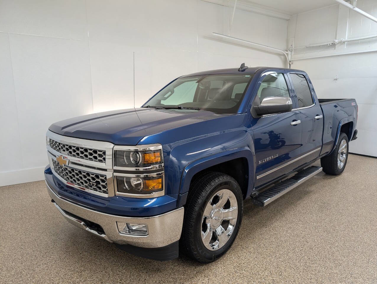 Used 2015 Chevrolet Silverado 1500 LTZ Z71 image 2