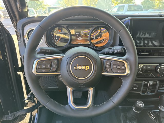 Certified 2026 Jeep Wrangler Unlimited Sahara AWD/4WD image 23