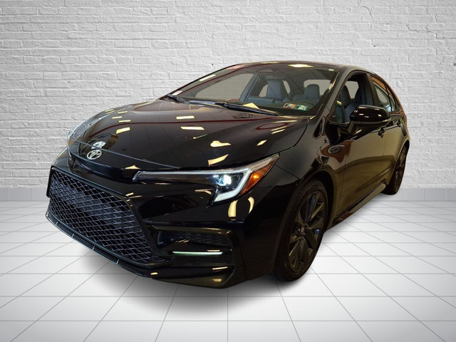 Used 2026 Toyota Corolla SE FWD image 3