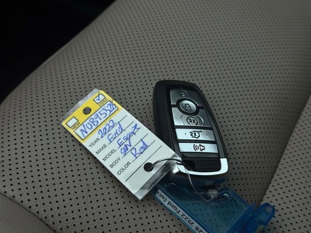 Used 2022 Ford Escape Titanium w/ Class II Trailer Tow Package image 36