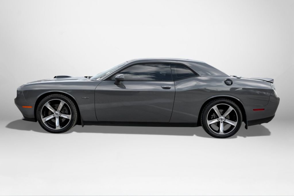 Used 2018 Dodge Challenger R/T image 9