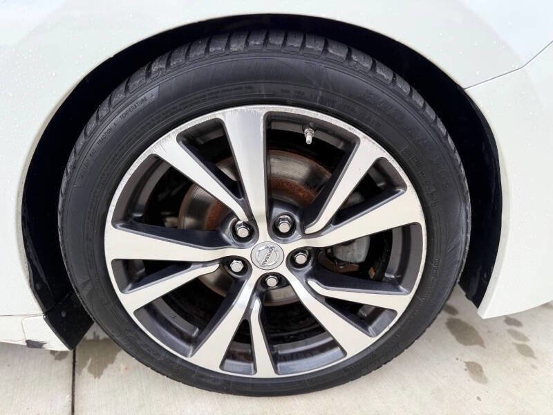 Used 2016 Nissan Maxima 3.5 SV image 10