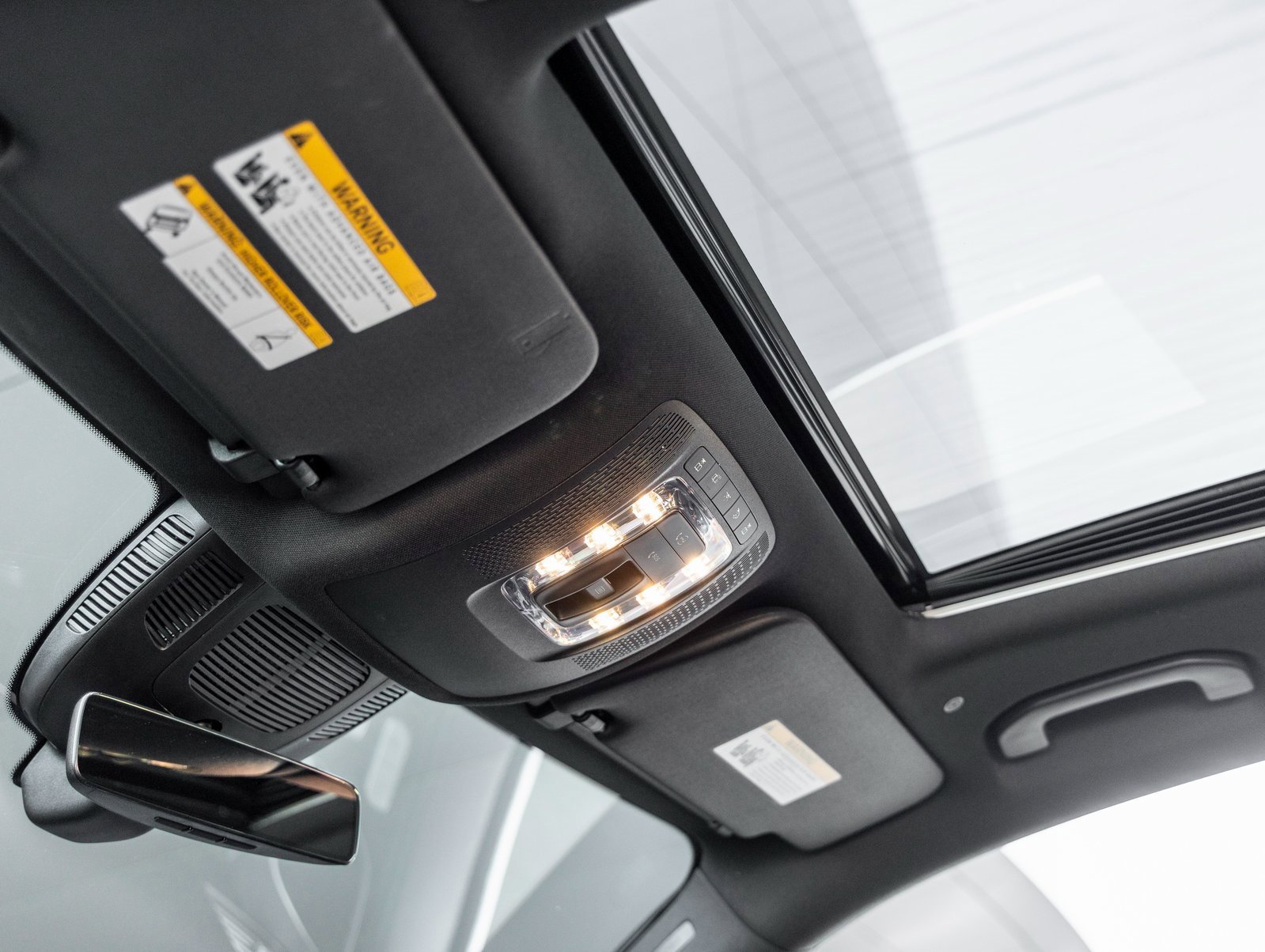 Used 2024 Mercedes-Benz GLE 450 4MATIC w/ AMG Line Exterior image 24