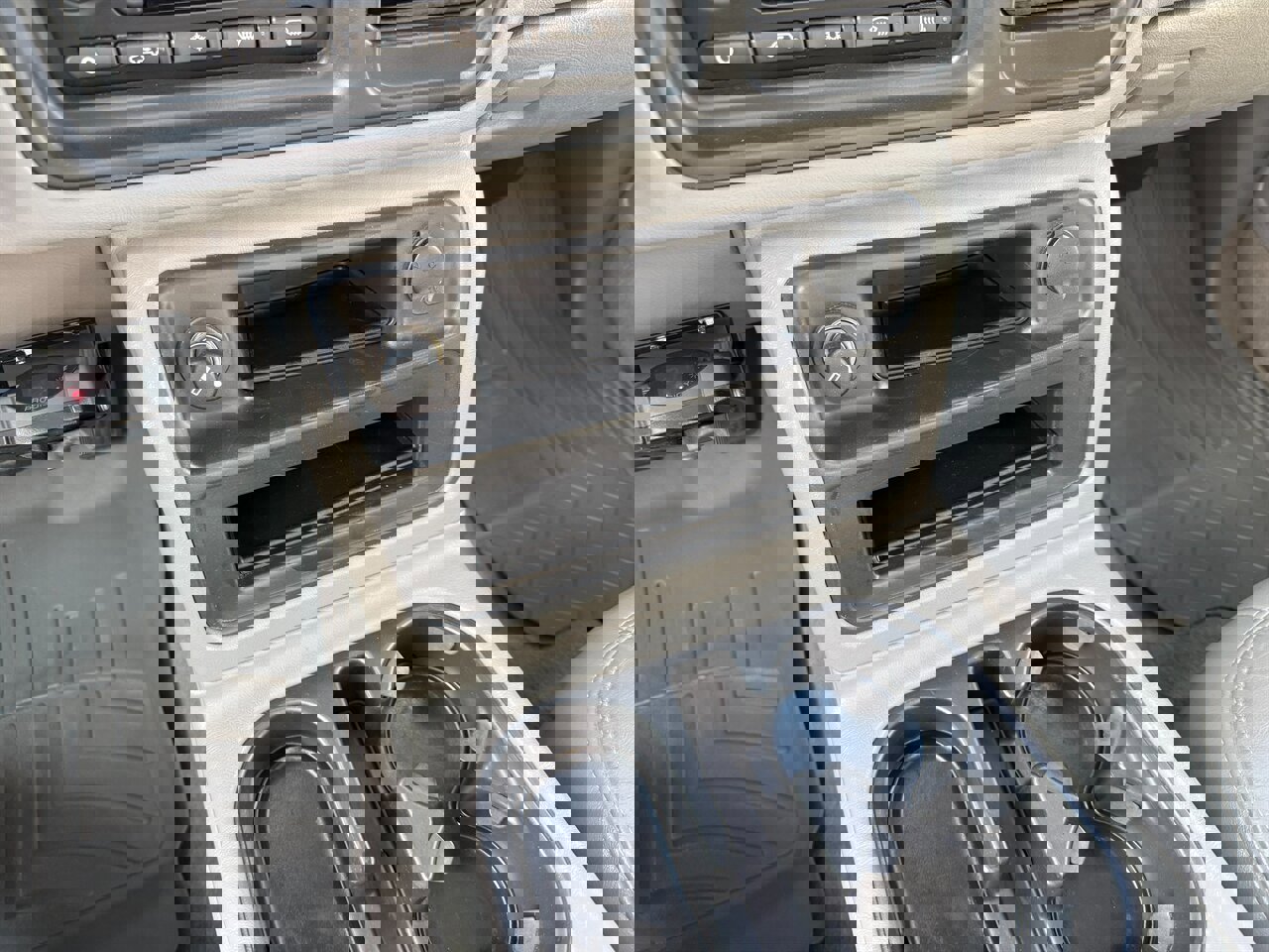 Used 2005 Chevrolet Silverado 2500 LT w/ Heavy-Duty Power Package image 17